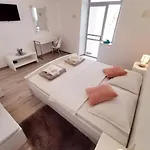 아파트 Apartments-room Srijemsi *