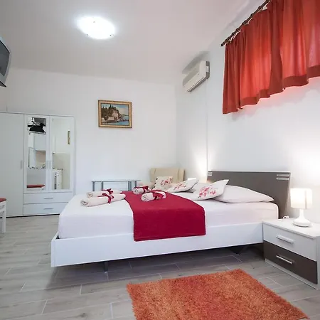 Διαμέρισμα Apartments-room Srijemsi