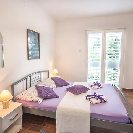 Διαμέρισμα Apartments-room Srijemsi Mlini