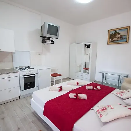 Apartments-room Srijemsi Mlini
