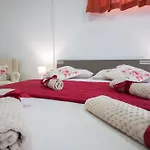 Apartments-room Srijemsi Lägenhet *