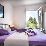 Apartments-room Srijemsi * Mlini