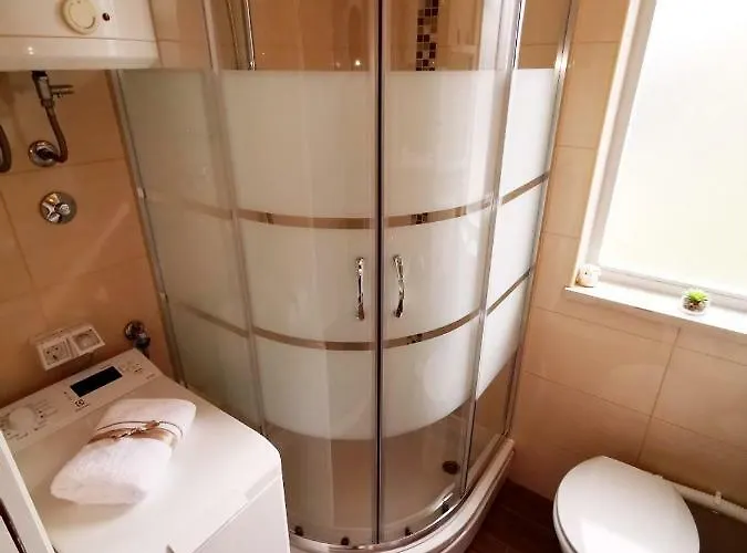 Apartments-room Srijemsi アパート *