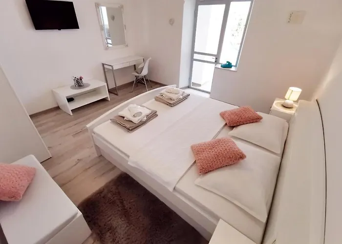 アパート Apartments-room Srijemsi *